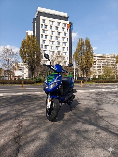 Vand Scuter Peda Via 50cc – Motor 4T – Roti de 12