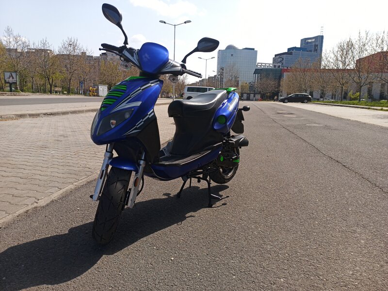 Vand Scuter Peda Via 50cc – Motor 4T – Roti de 12