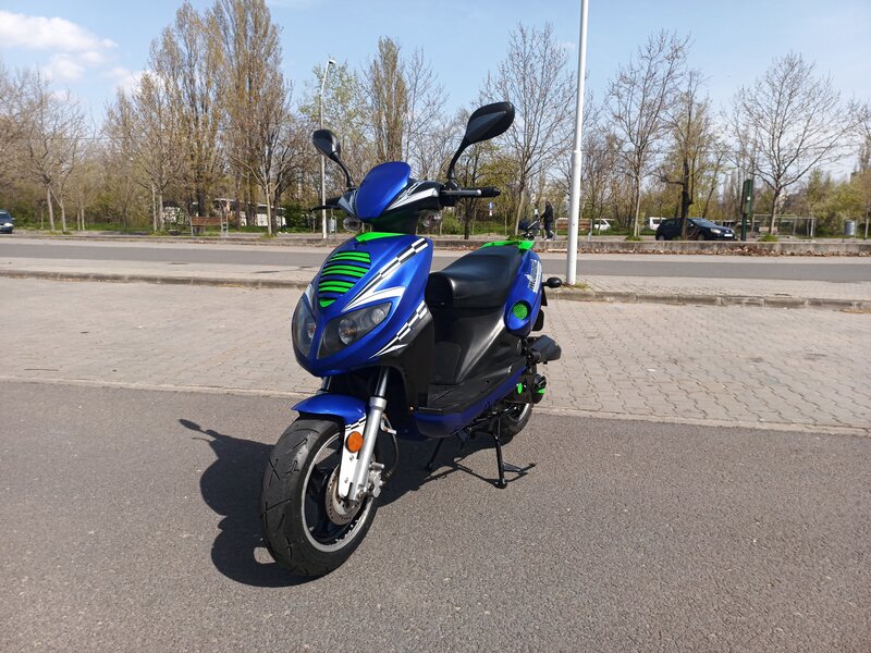 Vand Scuter Peda Via 50cc – Motor 4T – Roti de 12